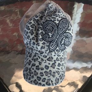 Bling Buckle Cheetah Print Hat